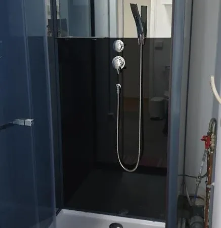 Corporate Team Sleeps 12 Shower4 Frühstückspension Vendegies-sur-Ecaillon