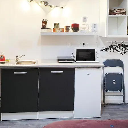 Bed and breakfast Studio, Chambres, Appartement, *