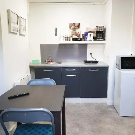 Bed and breakfast Studio, Chambres, Appartement, *