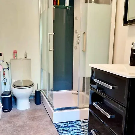 Corporate Team Sleeps 12 Shower4 * Vendegies-sur-Ecaillon