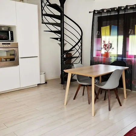 Studio, Chambres, Appartement, * Vendegies-sur-Ecaillon