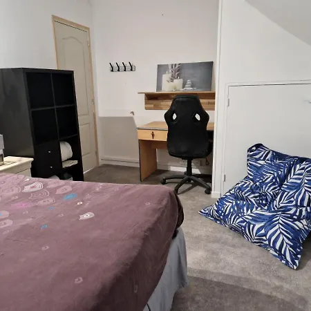 Studio, Chambres, Appartement, Bed and breakfast Vendegies-sur-Ecaillon