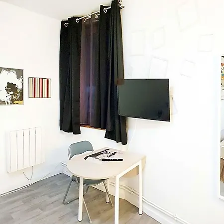 Corporate Team Sleeps 12 Shower4 * Vendegies-sur-Ecaillon
